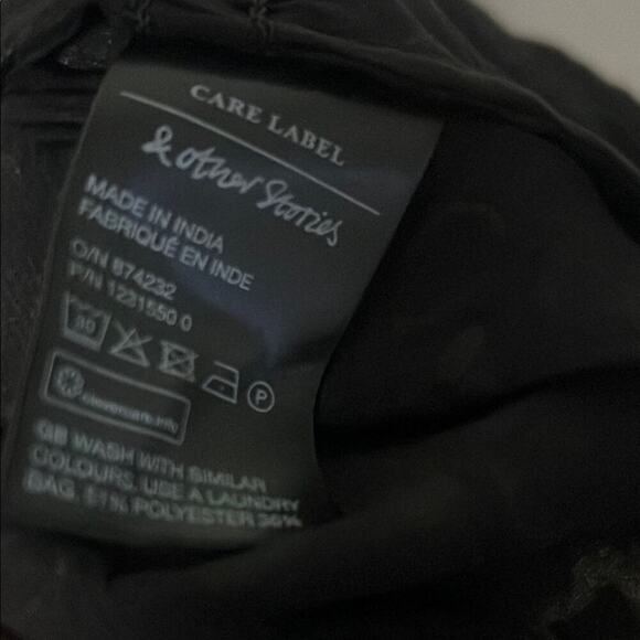 & OTHER STORIES SMOCKED PEPLUM BLACK LACE BLOUSE SIZE 8 - Picture 6 of 7